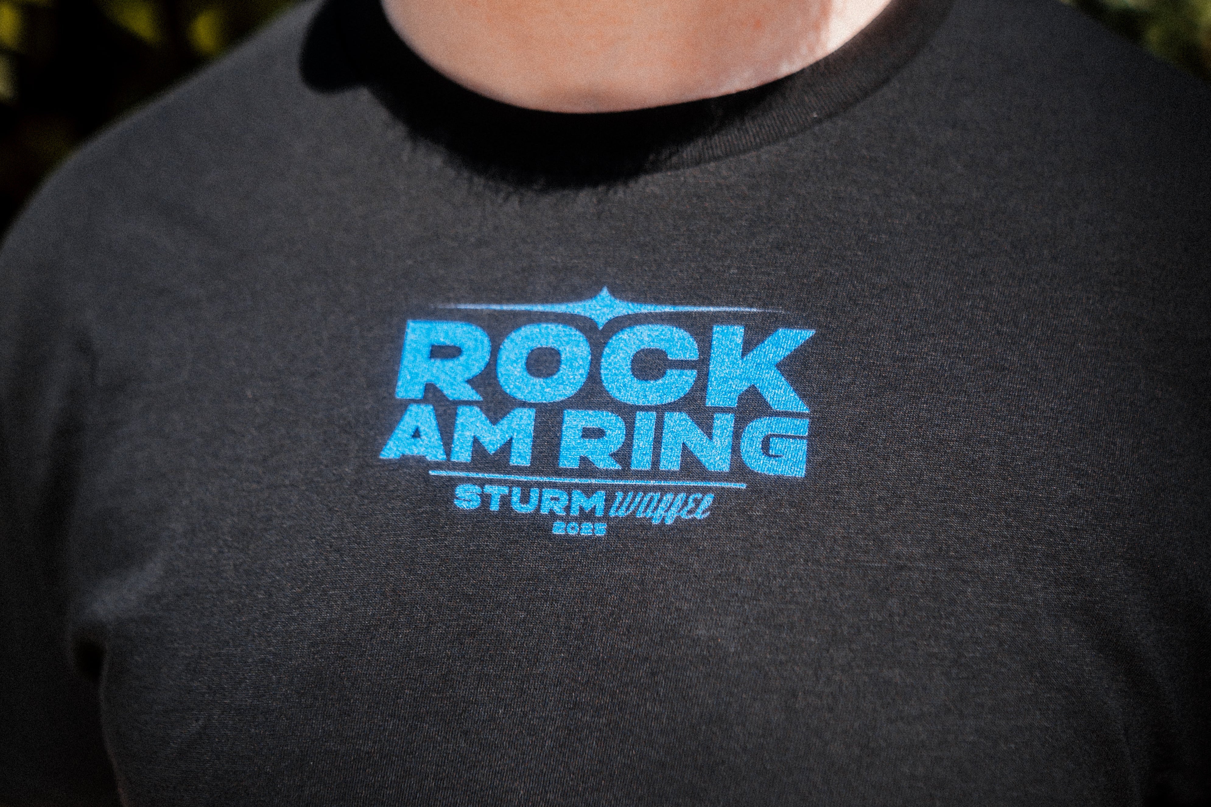 Sturmwaffel modelt das Sturmwaffel x Rock am Ring - Unisex T-Shirt - Schwarz